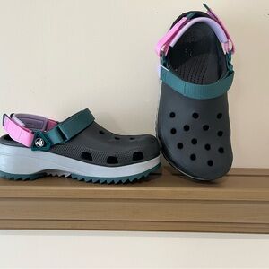 CROCS hiker clog shoes